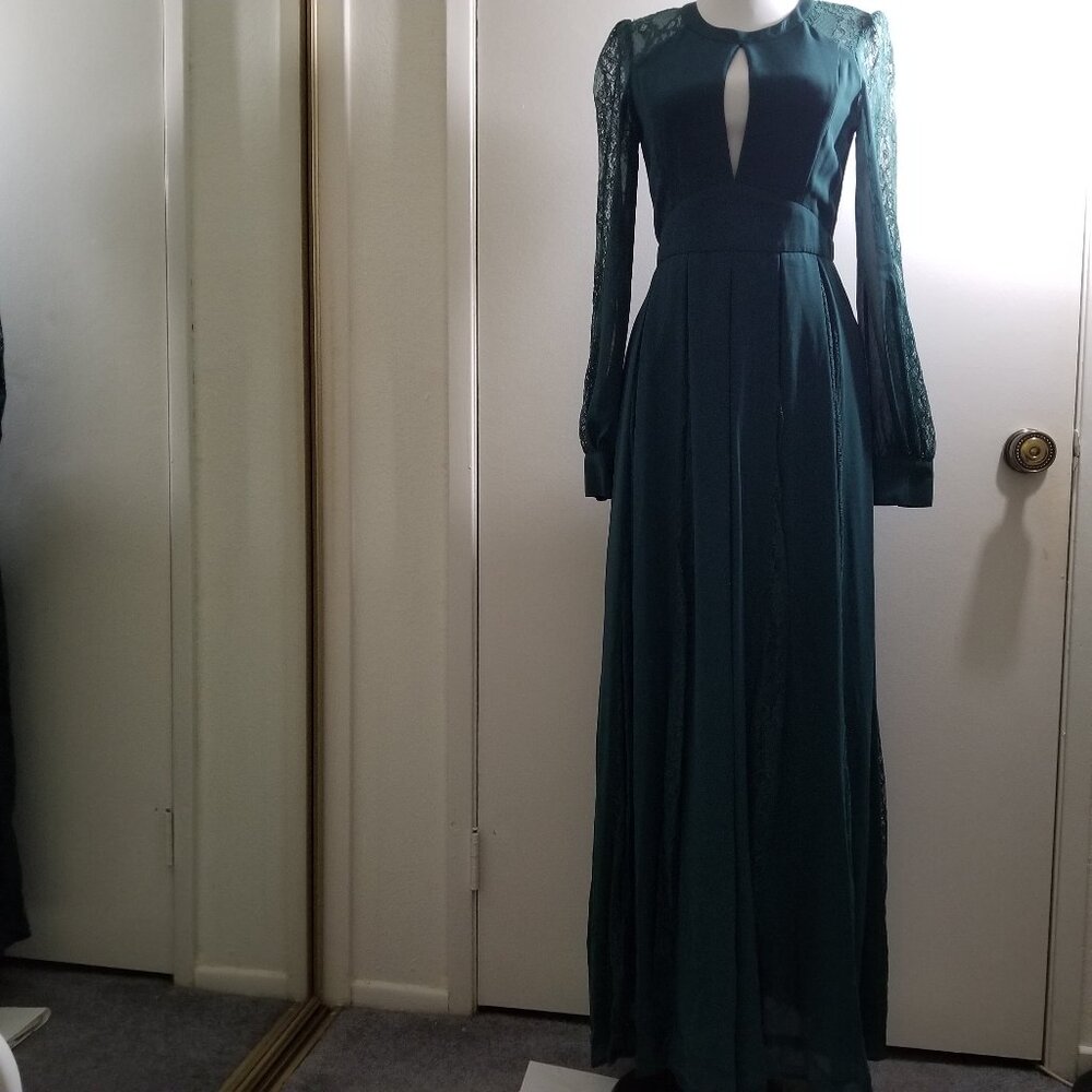 Lulu's long dress with mesh sleeves in green, size S